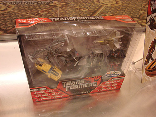 BotCon 2007: Hasbro's Display Area - Transformers Event: DSC06956