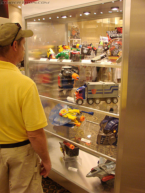 BotCon 2007: Hasbro's Display Area - Transformers Event: DSC06960