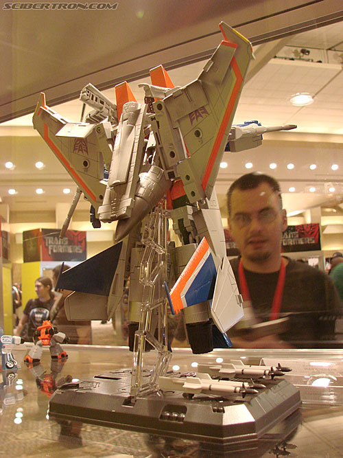 BotCon 2007: Hasbro's Display Area - Transformers Event: DSC06979
