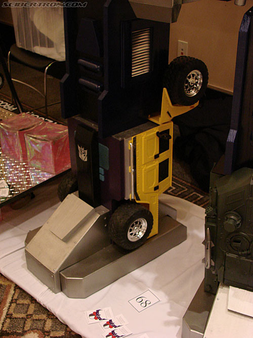 BotCon 2007: Kingbotz Bruticus Gallery - Transformers Event: DSC07007