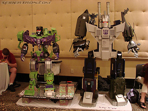 BotCon 2007: Kingbotz Bruticus Gallery - Transformers Event: DSC07012