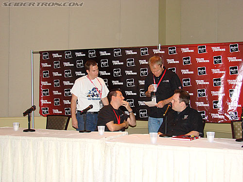BotCon 2007: Panels - Transformers Event: DSC06627