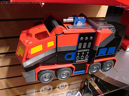 Toy Fair 2008: Transformers Animated - Transformers Event: DSC04769