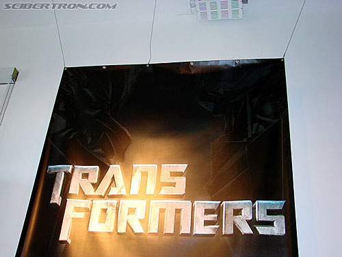 Toy Fair 2008: Miscellaneous Pictures - Transformers Event: DSC04594
