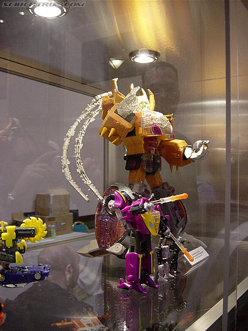 OTFCC 2003: Hasbro's Display - Transformers Event: Otfcc-2003-hasbro011