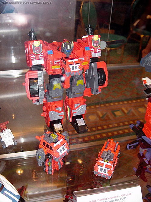 OTFCC 2003: Hasbro's Display - Transformers Event: Otfcc-2003-hasbro020