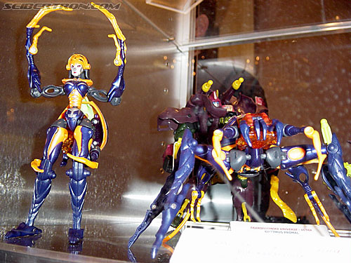 OTFCC 2003: Hasbro's Display - Transformers Event: Otfcc-2003-hasbro040