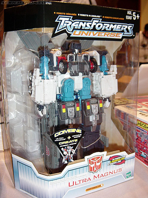 OTFCC 2003: Hasbro's Display - Transformers Event: Otfcc-2003-hasbro109