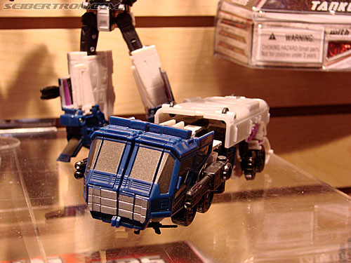 Toy Fair 2008: Transformers Universe - Transformers Event: DSC04692