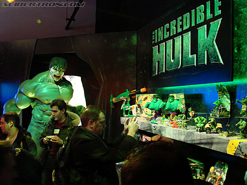 Toy Fair 2008: Hulk - Transformers Event: DSC04597
