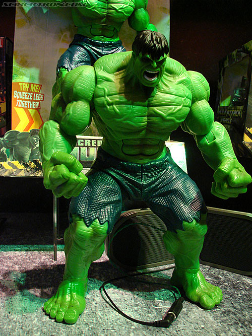 Toy Fair 2008: Hulk - Transformers Event: DSC04632