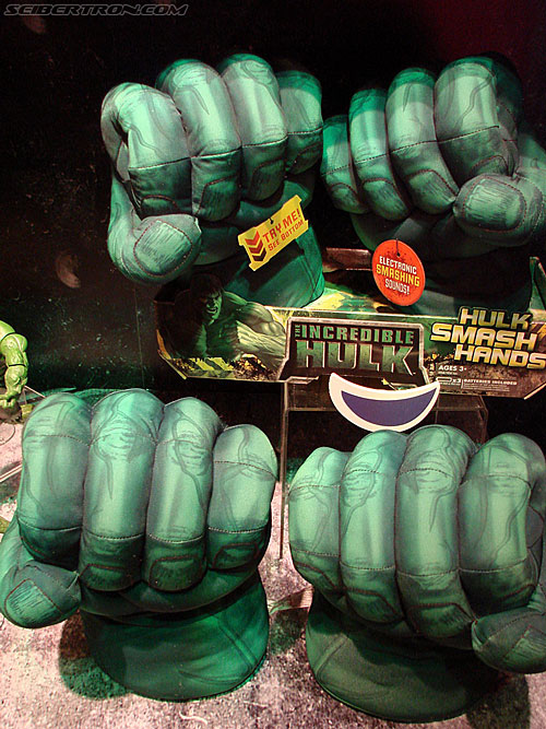 Toy Fair 2008: Hulk - Transformers Event: DSC04648