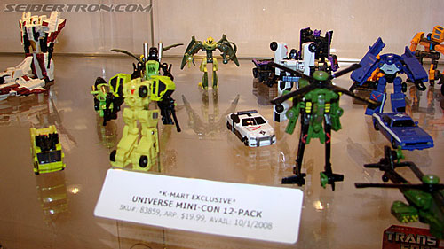 BotCon 2008: Transformers Universe (Classics 2.0) - Transformers Event: Universe001