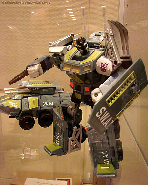 BotCon 2008: Transformers Universe (Classics 2.0) - Transformers Event: Universe040