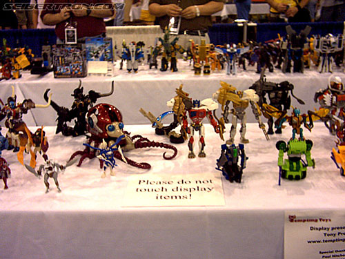 toys014.jpg