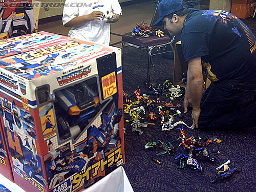 toys022.jpg