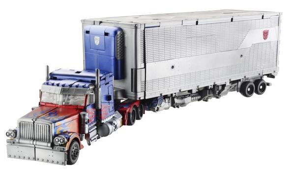Ultimate-Optimus-Prime-Vehicle.jpg