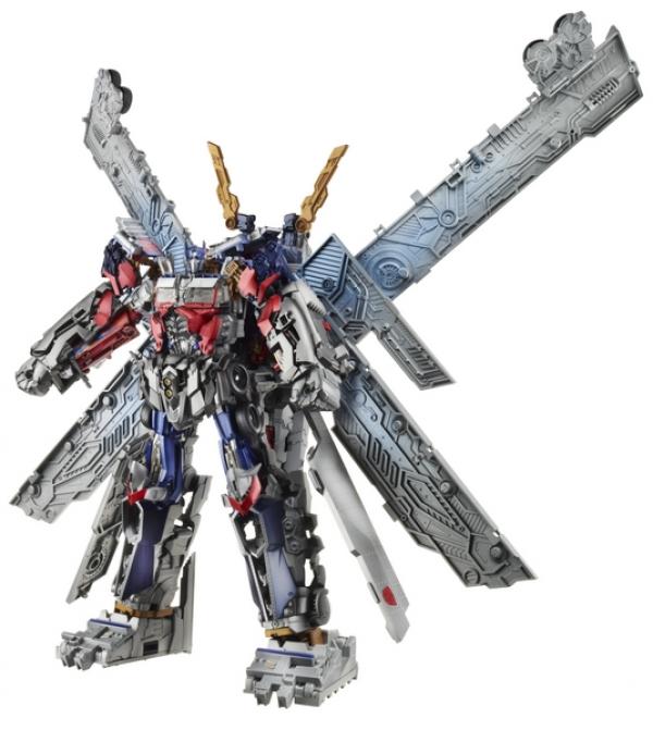 Ultimate-Optimus-Prime-with-Mech-Suit.jpg