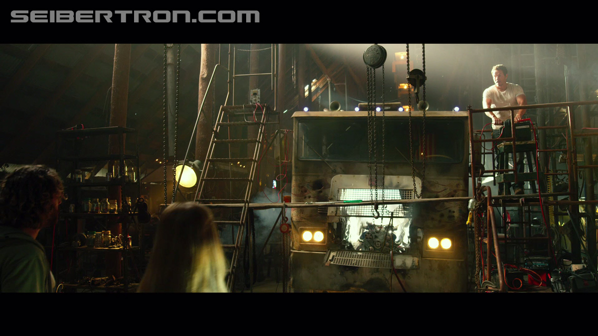 Transformers News: Massive Frame-By-Frame Gallery of Transformers Age of Extinction Teaser Trailer