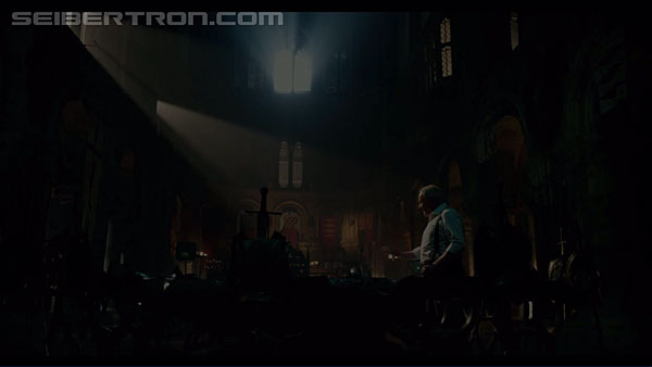 tf5-the-last-knight-1208.jpg