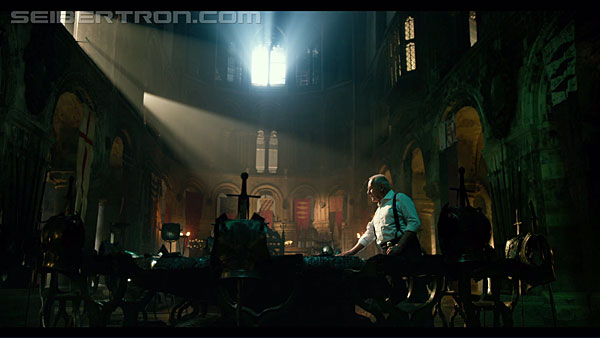 tf5-the-last-knight-1221.jpg