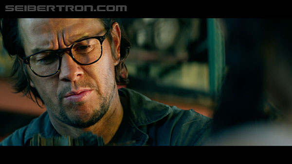 last-knight-trailer-170412-0362.jpg