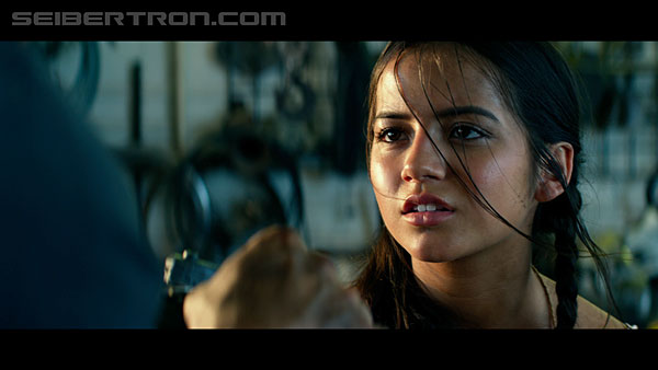 last-knight-trailer-170412-0384.jpg