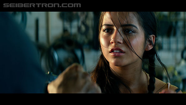 last-knight-trailer-170412-0393.jpg