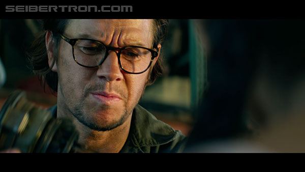 last-knight-trailer-170412-0395.jpg
