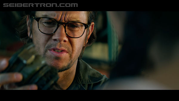 last-knight-trailer-170412-0397.jpg