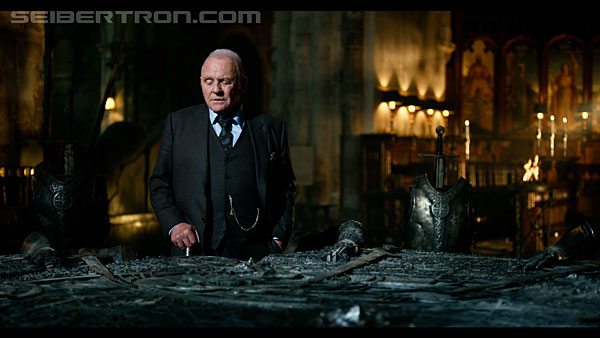 last-knight-trailer-170412-0447.jpg