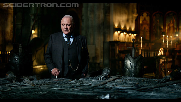 last-knight-trailer-170412-0449.jpg