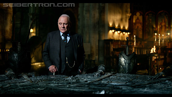last-knight-trailer-170412-0450.jpg