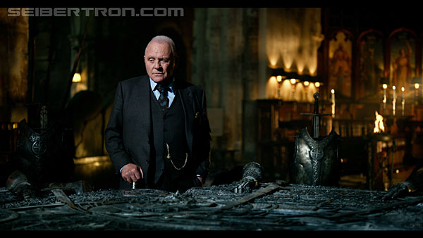 last-knight-trailer-170412-0454.jpg