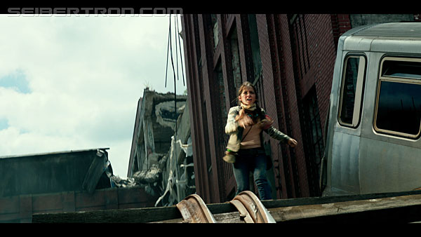last-knight-trailer-170412-0467.jpg