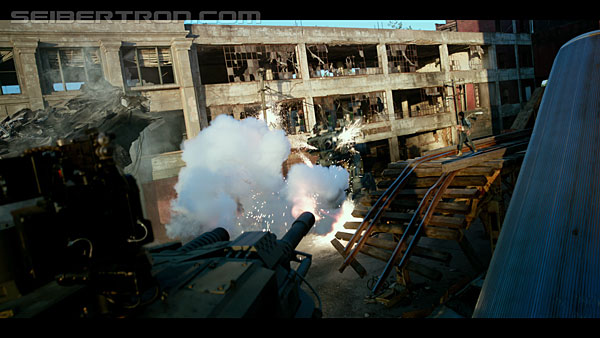 last-knight-trailer-170412-0469.jpg