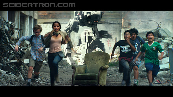 last-knight-trailer-170412-0483.jpg