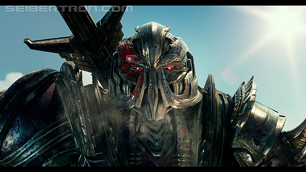 last-knight-trailer-170412-0508.jpg