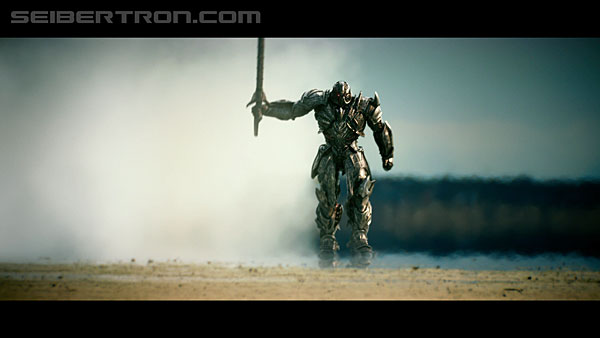 last-knight-trailer-170412-0516.jpg