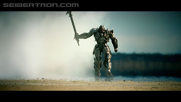 last-knight-trailer-170412-0519.jpg