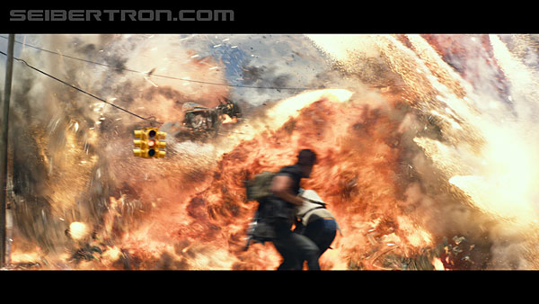 last-knight-trailer-170412-0549.jpg