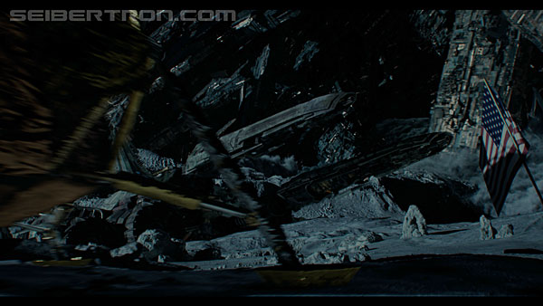 last-knight-trailer-170412-0556.jpg