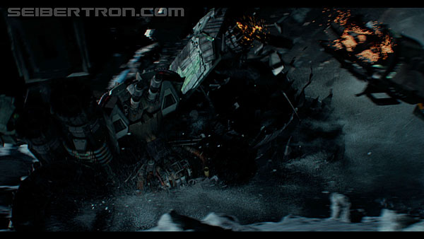 last-knight-trailer-170412-0602.jpg