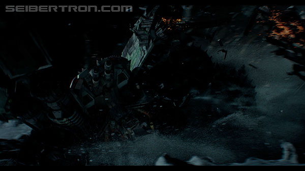last-knight-trailer-170412-0604.jpg