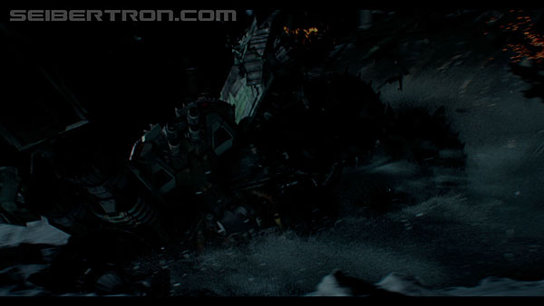 last-knight-trailer-170412-0605.jpg