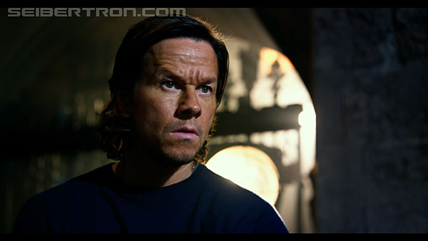 last-knight-trailer-170412-0627.jpg