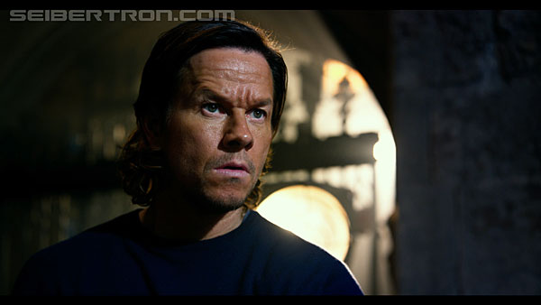 last-knight-trailer-170412-0628.jpg