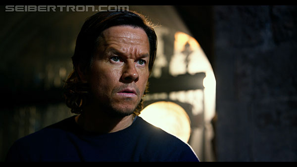 last-knight-trailer-170412-0629.jpg
