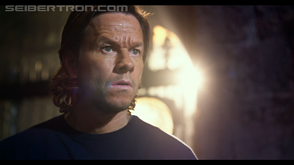 last-knight-trailer-170412-0639.jpg