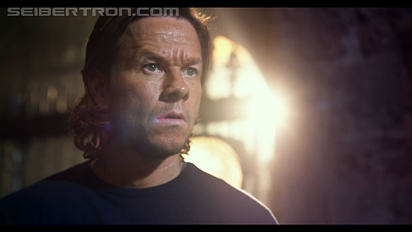 last-knight-trailer-170412-0640.jpg